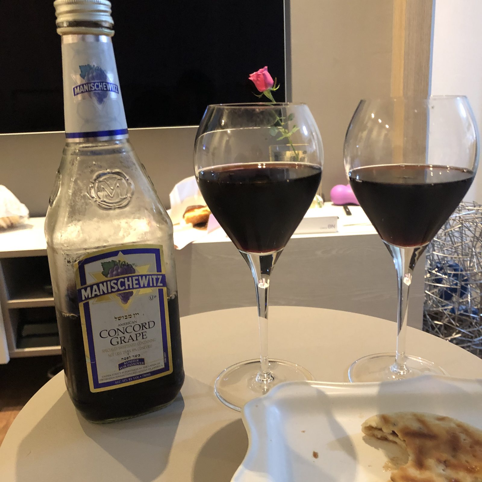 Manischewitz American Concord Grape (Kosher for Passover)