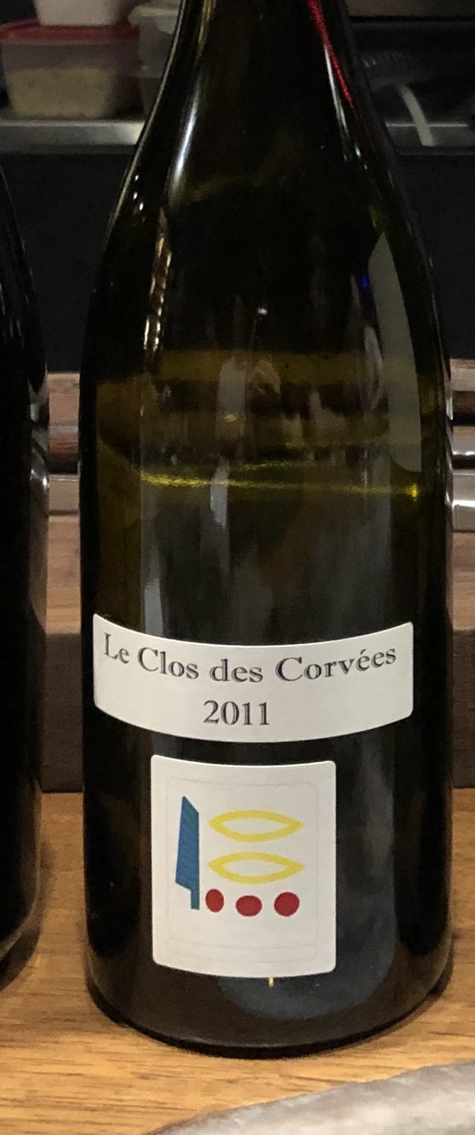 Domaine Prieuré-Roch Nuits-Saint-Georges 1er Cru Le Clos des Corvées 2011 (Monopole)
