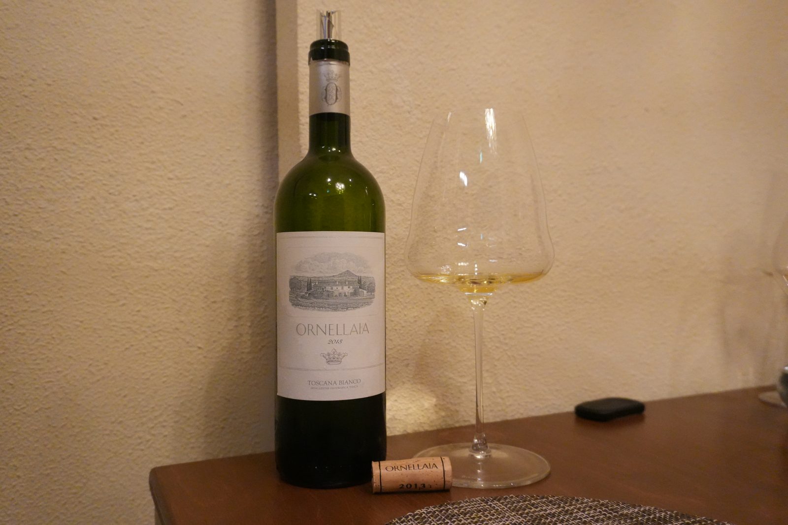 Ornellaia Bianco 2013, bottle and glass